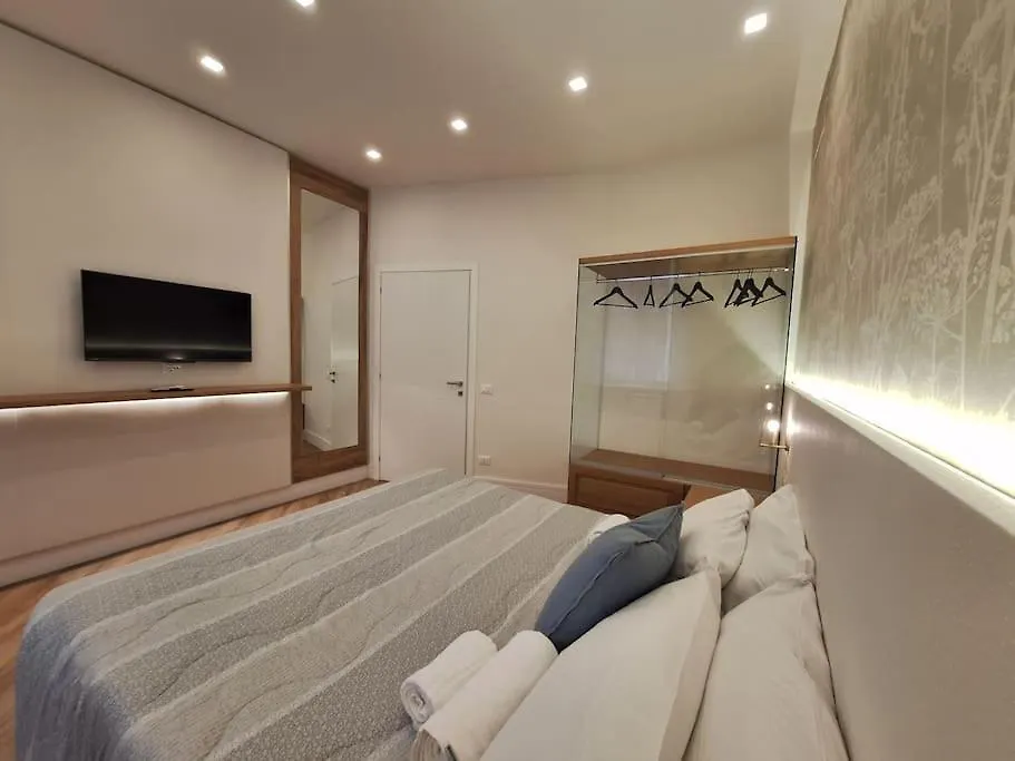 Apartment Peaceful 2 Bedrooms With Patio, Near Metro A Rome