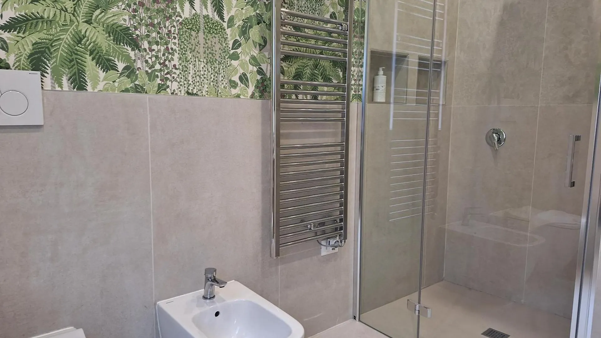 Peaceful 2 Bedrooms With Patio, Near Metro A Rome 0*,  Italy